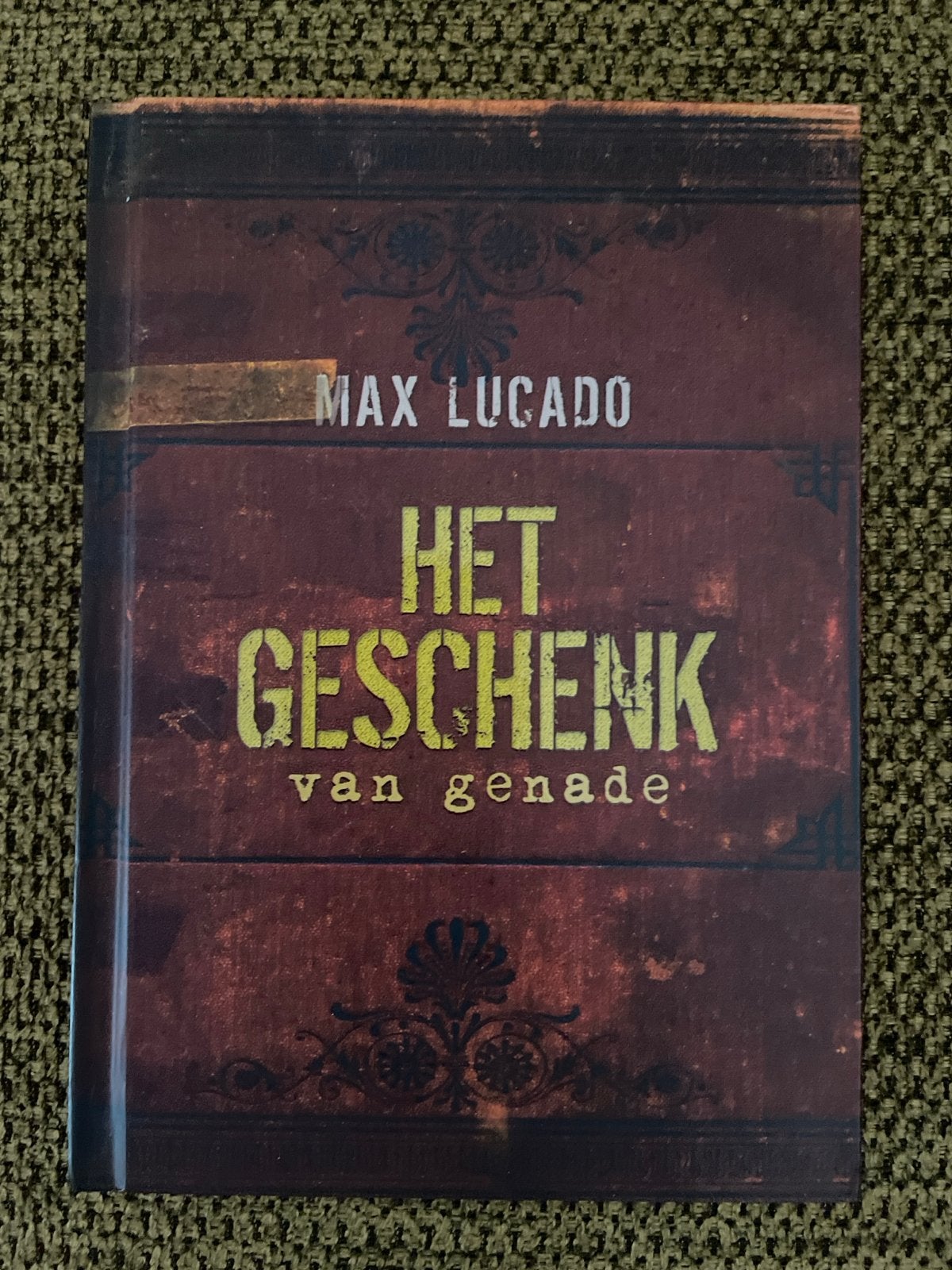 Max Lucado - Het geschenk van genade, Max Lucado, Christendom | Protestants, Ophalen of Verzenden, Zo goed als nieuw