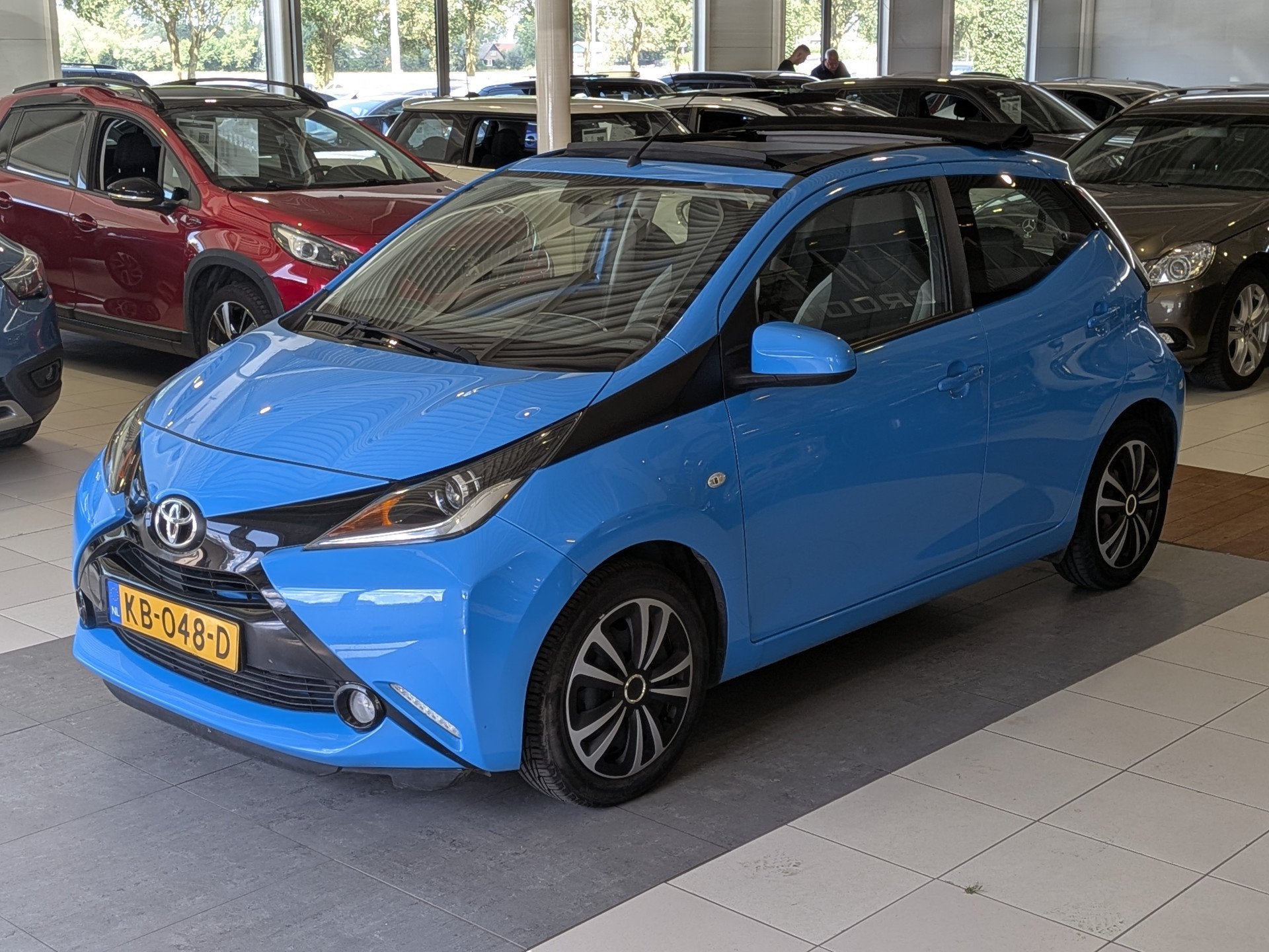 Toyota Aygo 1.0 VVT-i x-wave Airco, Stuurbekrachtiging, Voorwielaandrijving, Stof, Gebruikt, Euro 6