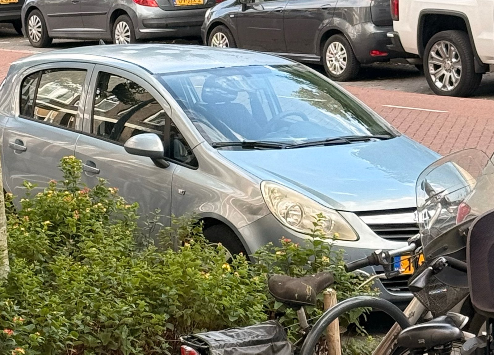 Opel Corsa 1.2 16V 5D 2009 Blauw, Auto's, Voorwielaandrijving, 4 cilinders, Blauw, 1229 cc