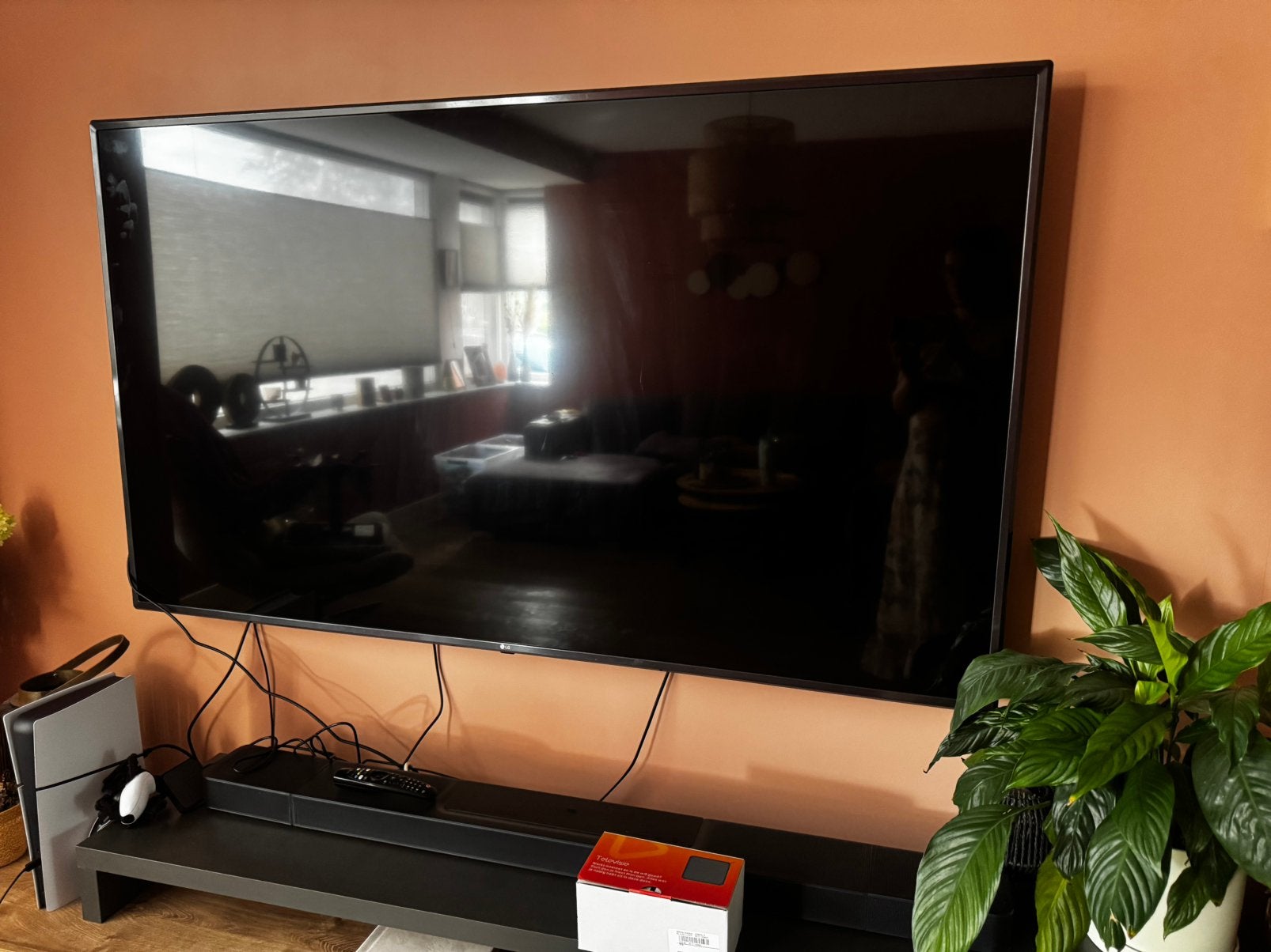 LG tv 75” incl muurbeugel, Ophalen, Gebruikt, 50 Hz, 100 cm of meer