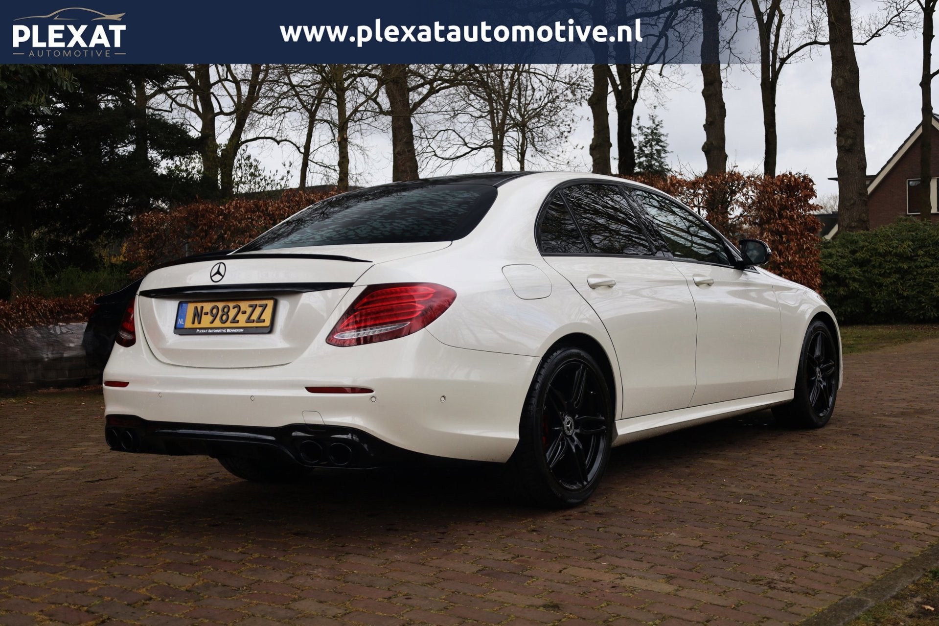 Mercedes-Benz E-klasse 200 Prestige Aut. | 43-AMG Uitgevoerd, Auto's, Automaat, Achterwielaandrijving, Gebruikt, 4 cilinders