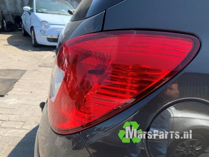 Achterlicht rechts van een Opel Corsa, Gebruikt, -, -, Opel
