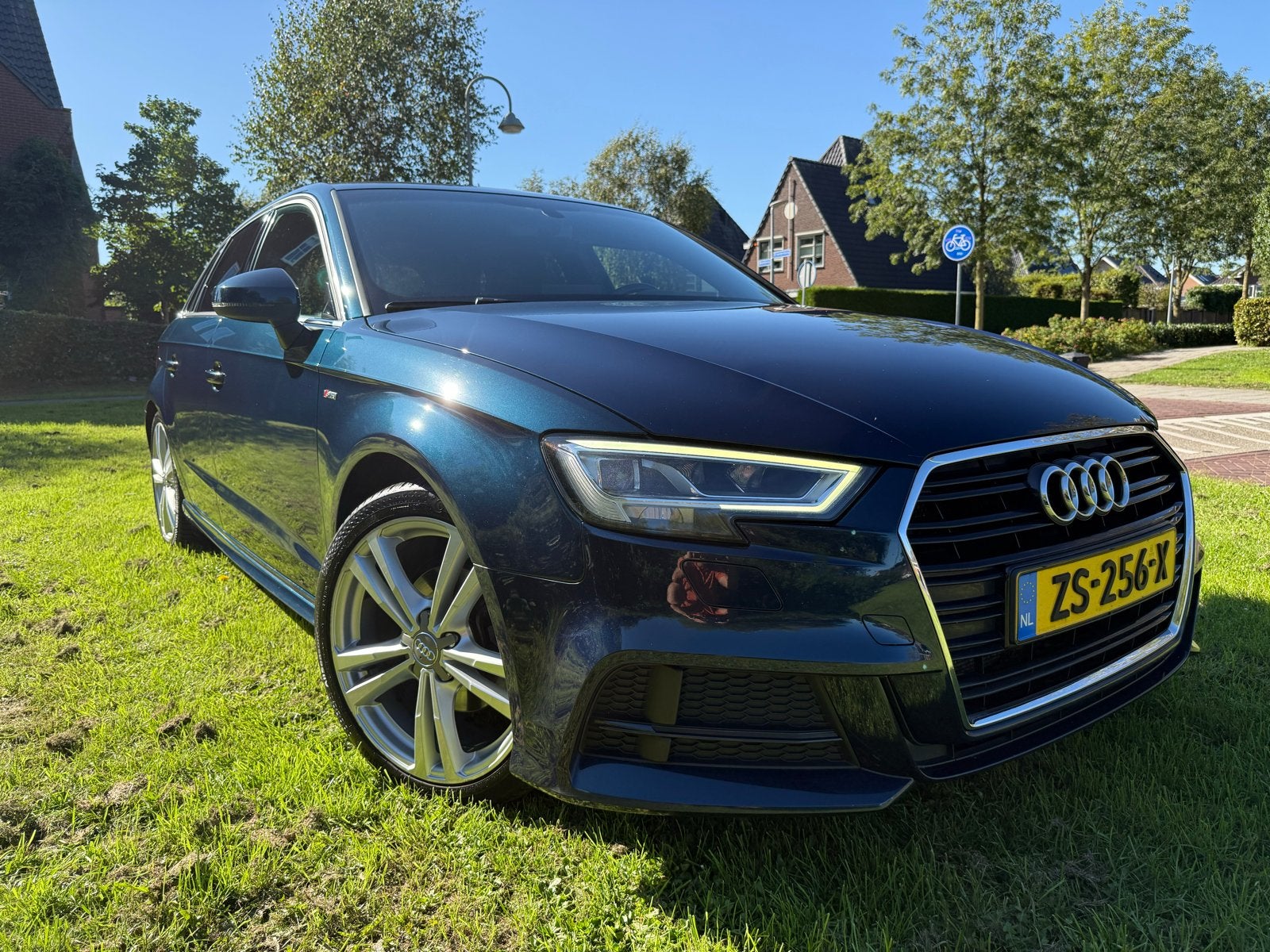 Audi A3 30 Tfsi 116pk S Tronic 2019 Blauw, Navigatiesysteem, Blauw, Leder en Stof, Origineel Nederlands