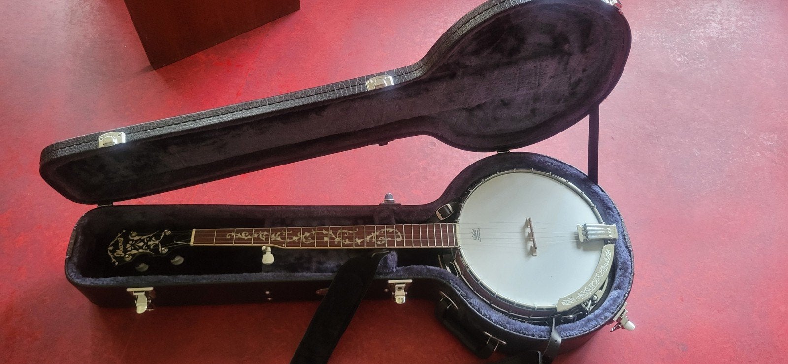 Nieuwe Banjo in fluwelen koffer, Ophalen, Nieuw