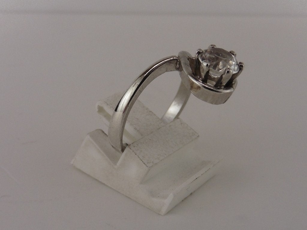 Zilveren damesring met zirkonia                          Z18, Gebruikt, ., Ophalen of Verzenden, Kleiner dan 17