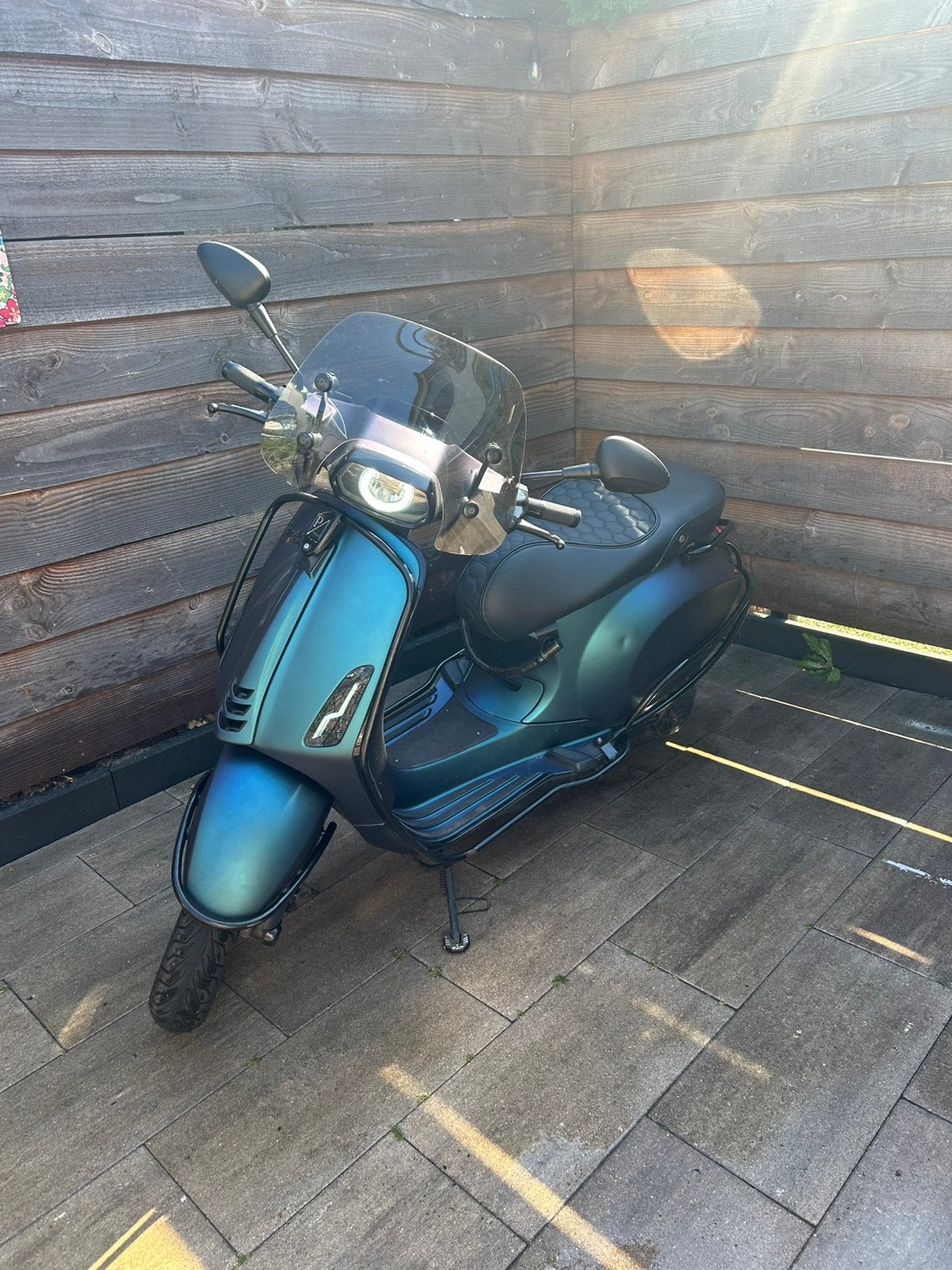 Vespa Sprint 2020 - Unieke Kleur - 14.000 km, Fietsen en Brommers, Snorfietsen en Snorscooters, Ophalen, Zo goed als nieuw, Benzine