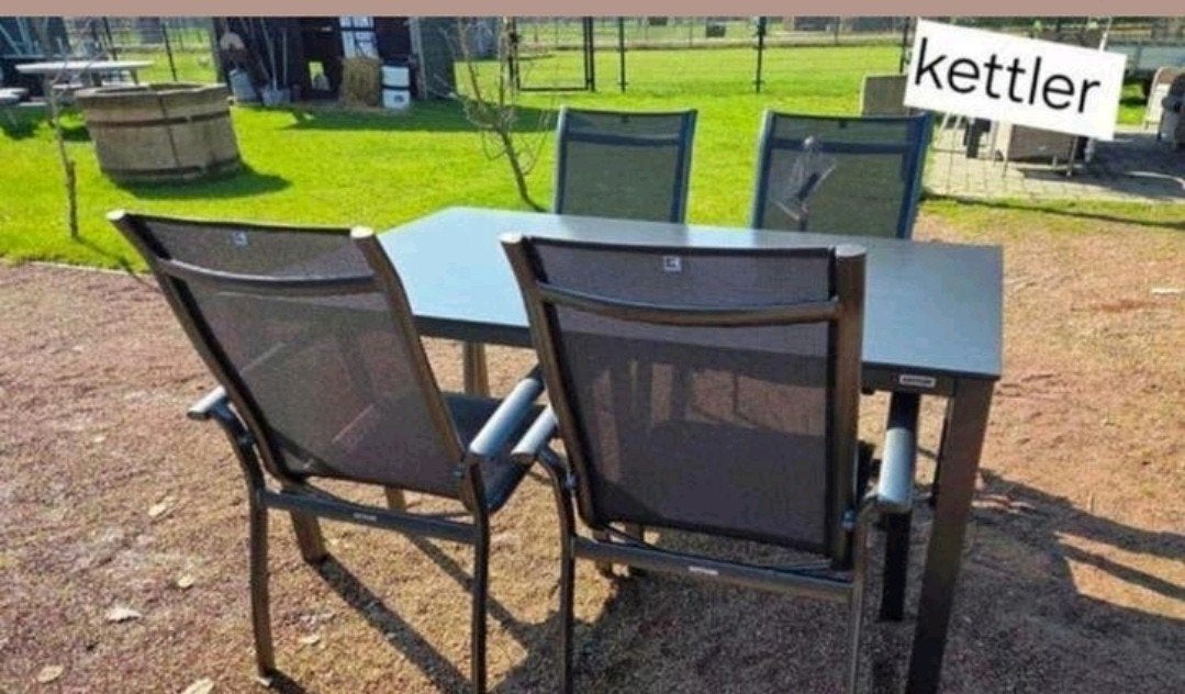 KETTLER CUBIC TAFEL MET 4 KETTLER LEGATO STOELEN van €1180nu, Tuin en Terras, Ophalen, Nieuw