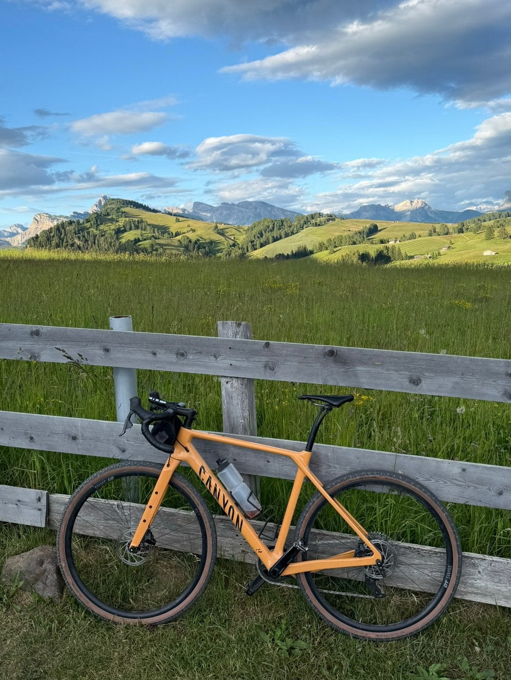 Canyon Grizl CF SL 7 eTap Gravelbike, 28 inch, Gebruikt, Carbon, 10 tot 15 versnellingen