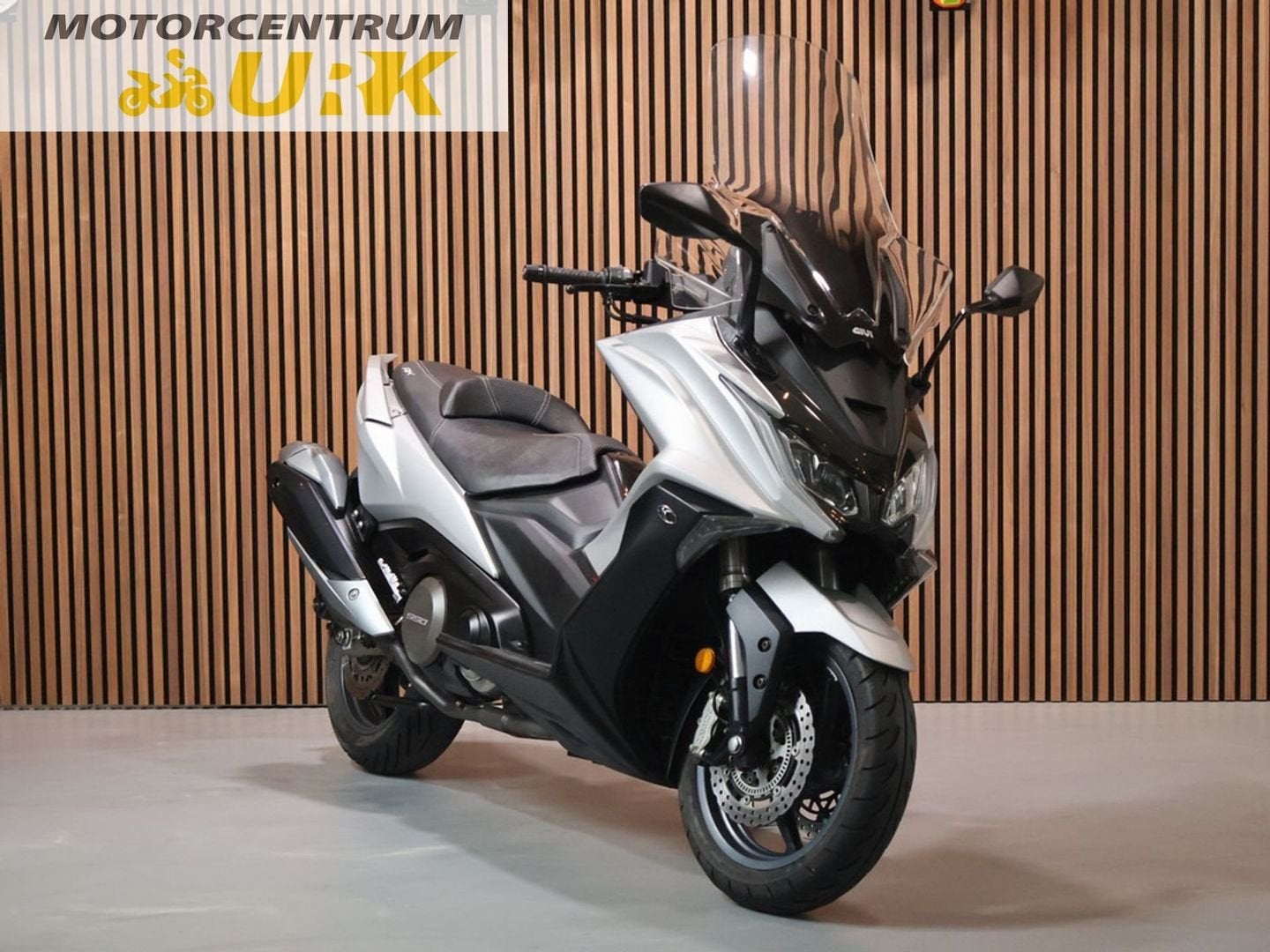Kymco AK 550 (bj 2017), Motoren, Motoren | Overige merken, Kymco, Motorrijbewijs A, Bedrijf, Onbekend