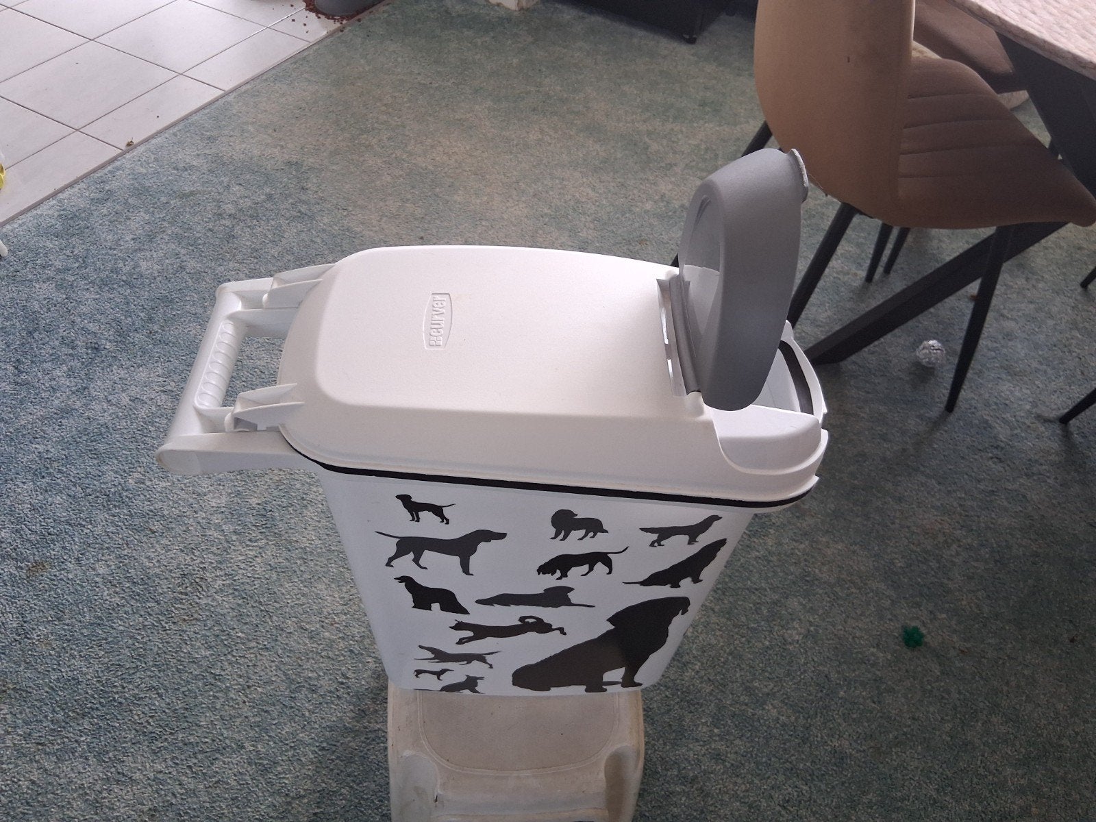 voerton Curver 10 kg (23 liter), Dieren en Toebehoren, Dierenvoeding, Ophalen of Verzenden