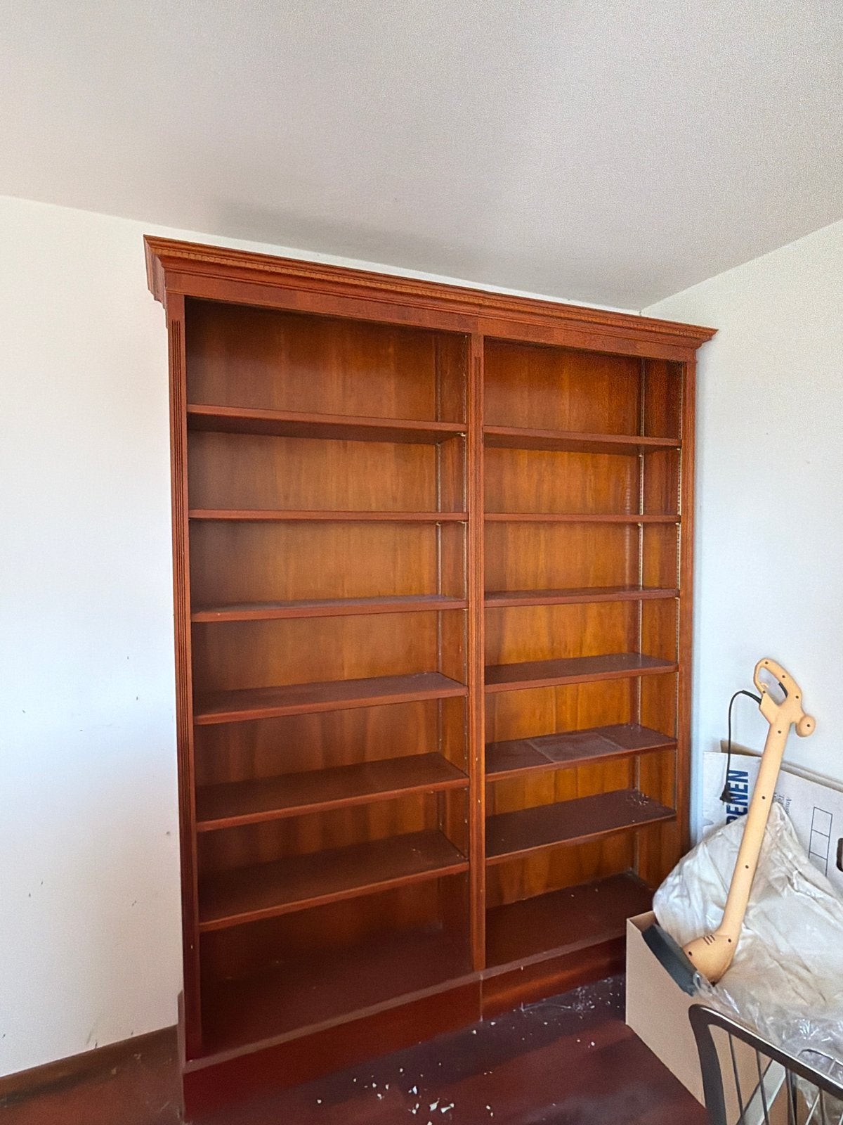 Grote vintage boekenkast - Klassiek en ruim, Met plank(en), Gebruikt, 100 tot 150 cm, 200 cm of meer