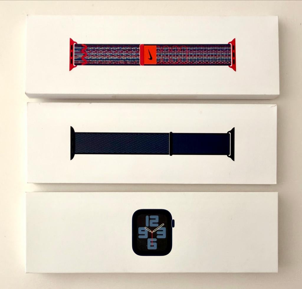 Apple Watch SE (2e gen) 40mm GPS + Cellular Zwart, Sieraden, Tassen en Uiterlijk, Smartwatches, Afstand, Apple Watch ⌚️, Zwart