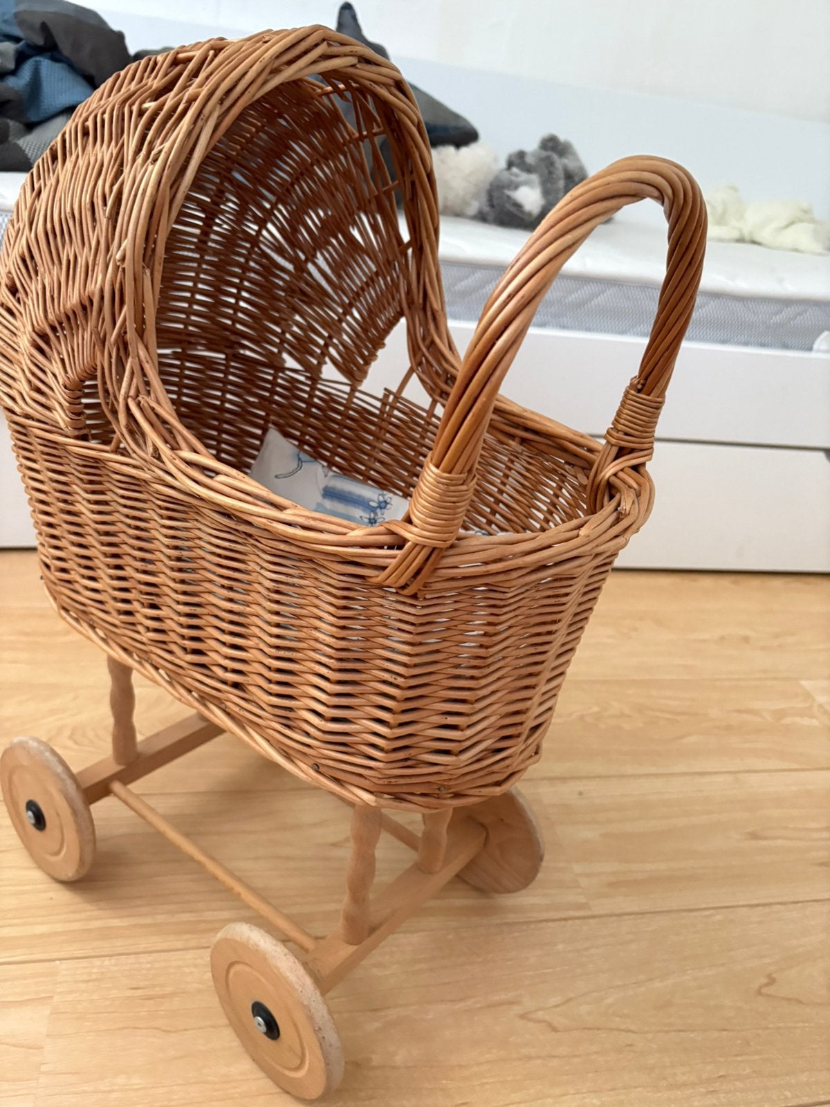 Rieten kinderwagen, klein, Ophalen, Zo goed als nieuw, Babypop