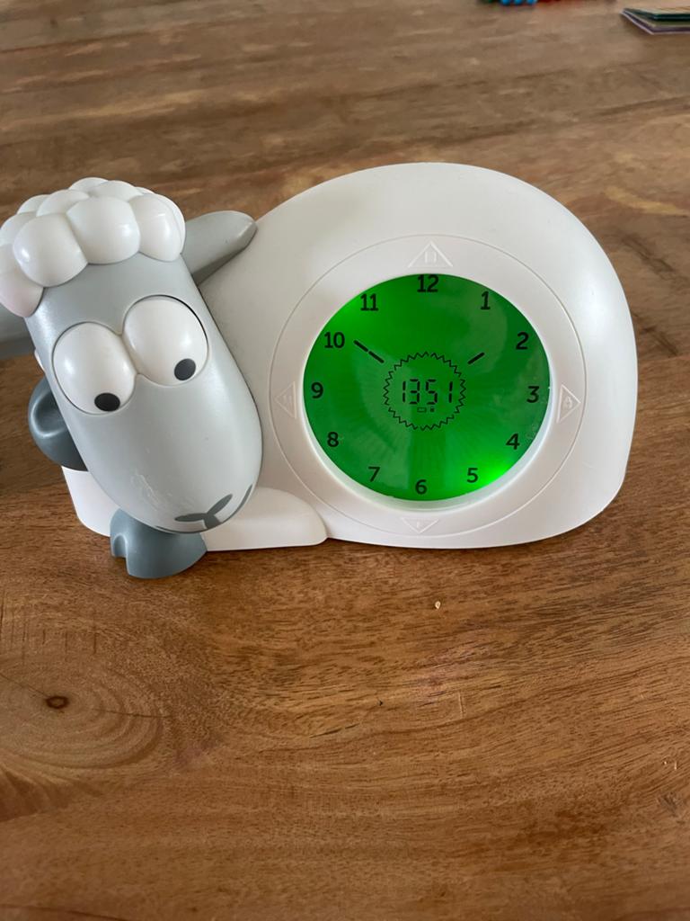 Zazu Schaap Wekker - slaaptrainer, Witgoed en Apparatuur, Wekkers, Ophalen of Verzenden, Gebruikt, Digitaal