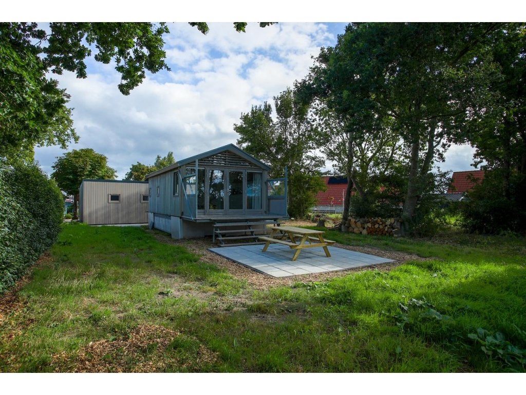Chalet te koop met eigen grond in Den Oever, N-H! R#52R, Caravans en Kamperen, Tot en met 4