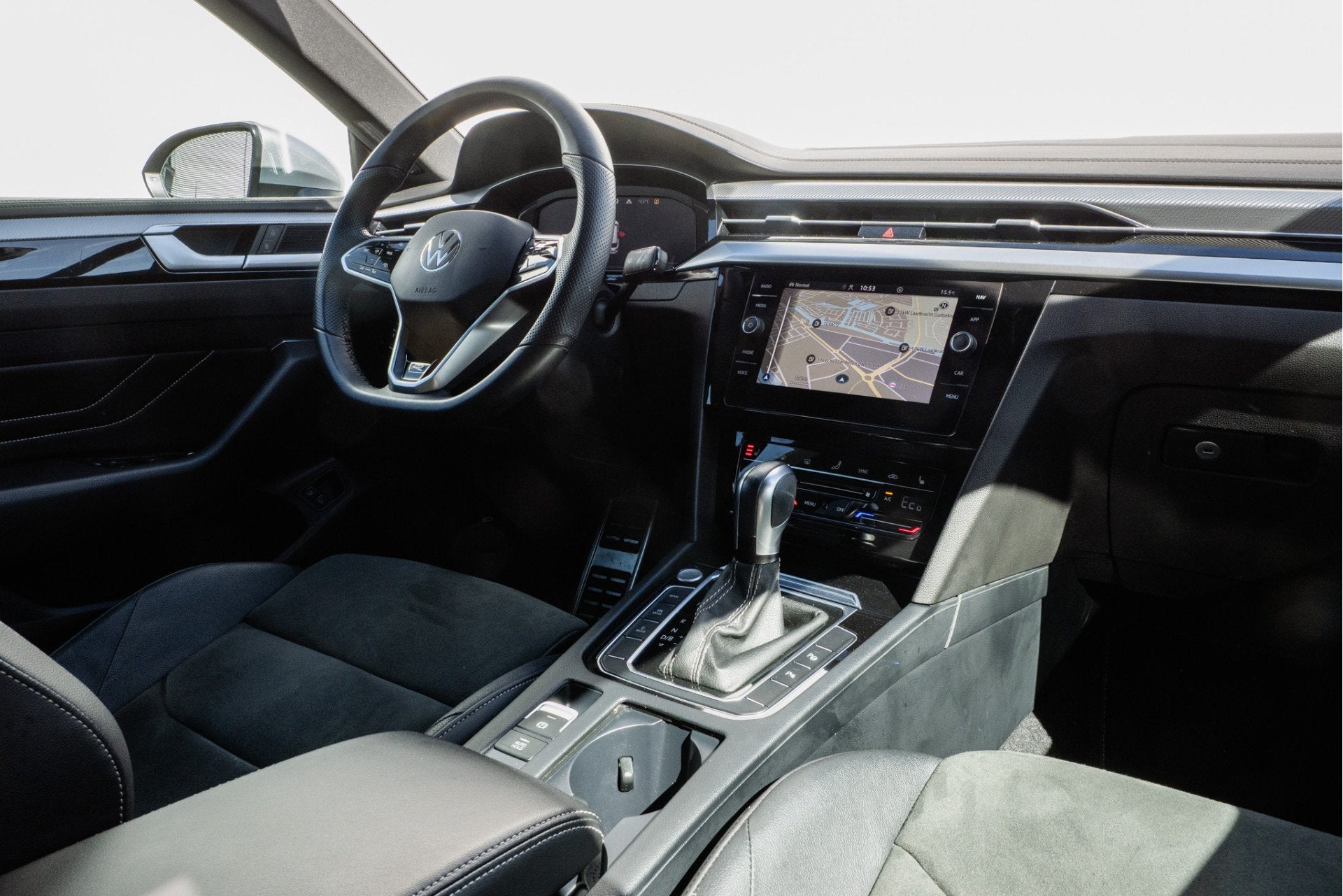 Volkswagen Arteon Shooting Brake 1.4 TSI 218pk eHybrid R-Lin, Gebruikt, 4 cilinders, Met garantie (alle), Hybride Elektrisch/Benzine
