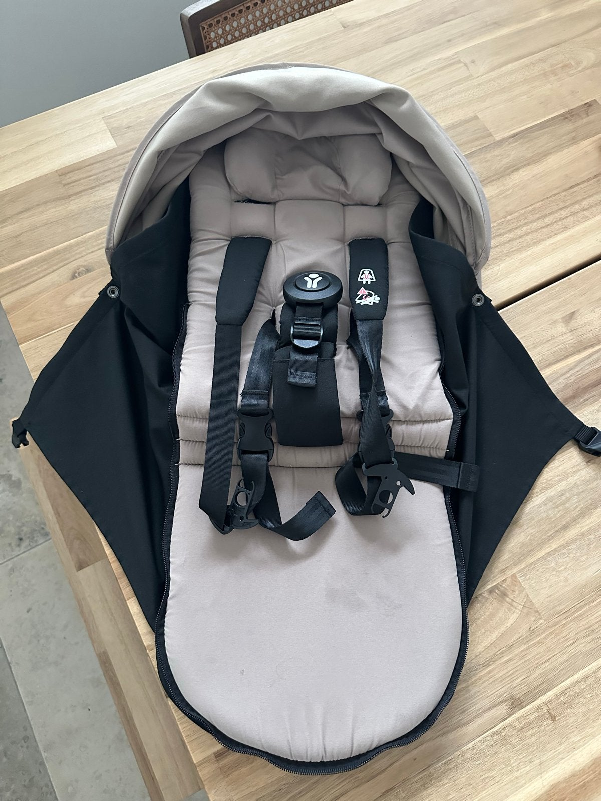 Babyzen Yoyo Stokke newborn pack beige, Ophalen of Verzenden, Zo goed als nieuw, Met reiswieg, Kinderwagen