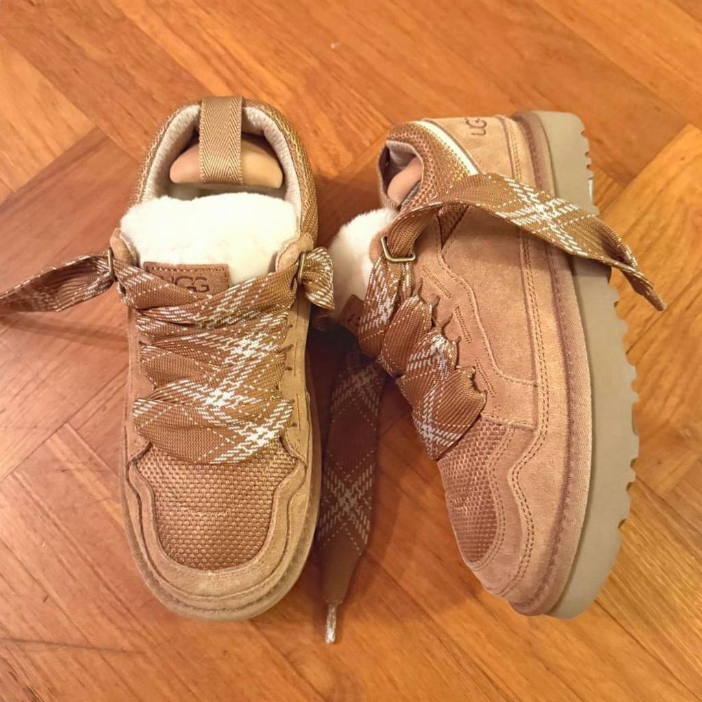 Ugg lowmel - nieuw! - maat:38, Verzenden, Beige, Nieuw, Sneakers of Gympen