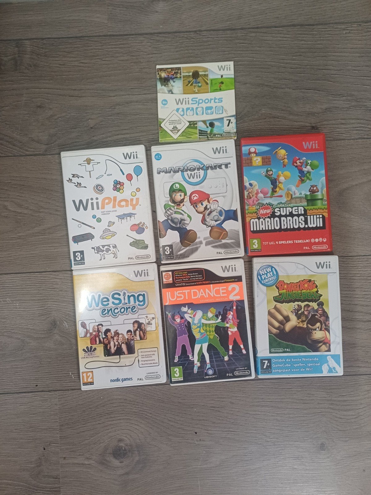 verschillende wii spellen, Ophalen, Zo goed als nieuw, Sport, 3 spelers of meer
