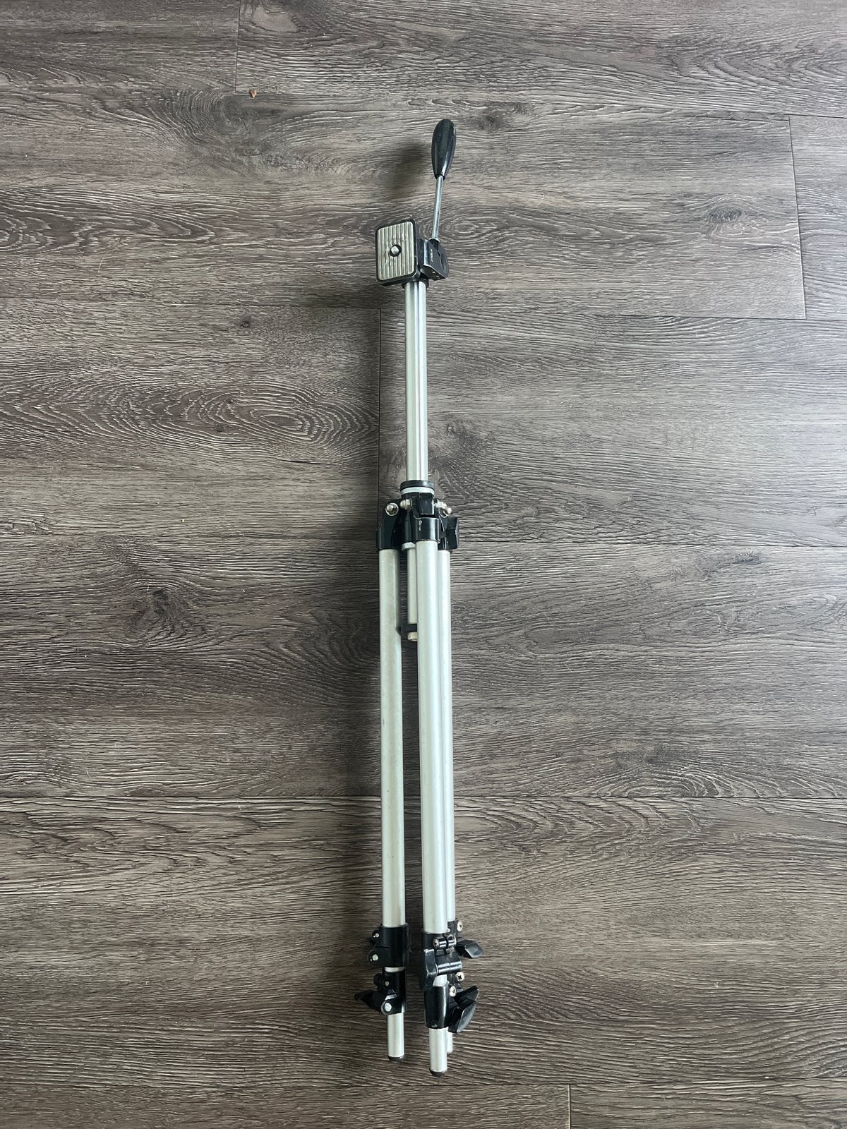 Gebruikt statief met snelkoppelingsplaat, Snelkoppelingsplaat, 150 tot 175 cm, Gebruikt, Overige merken