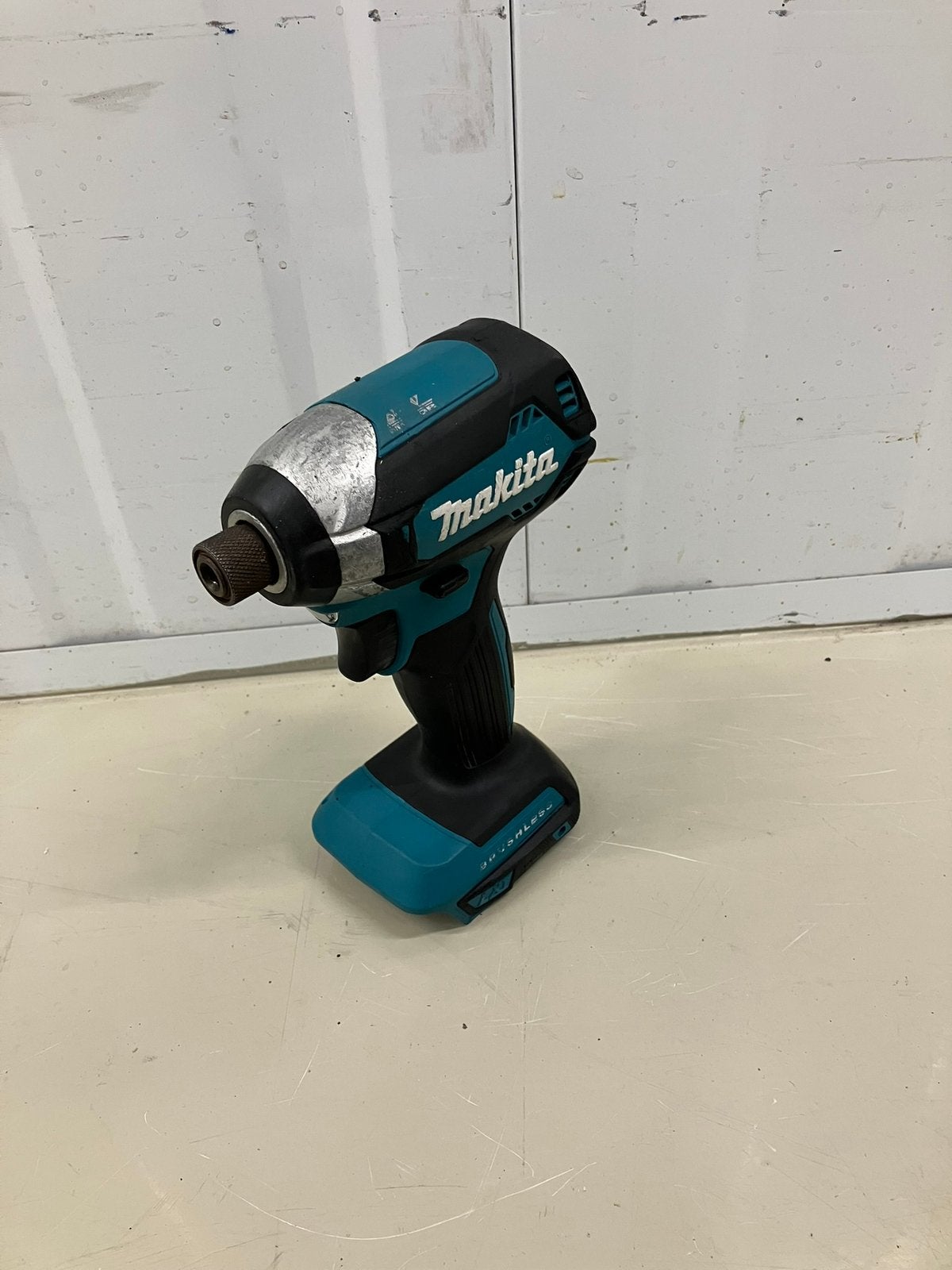 Makita 18v slagschroevendraaier, Ophalen of Verzenden, Zo goed als nieuw, Boor- en Schroefmachine