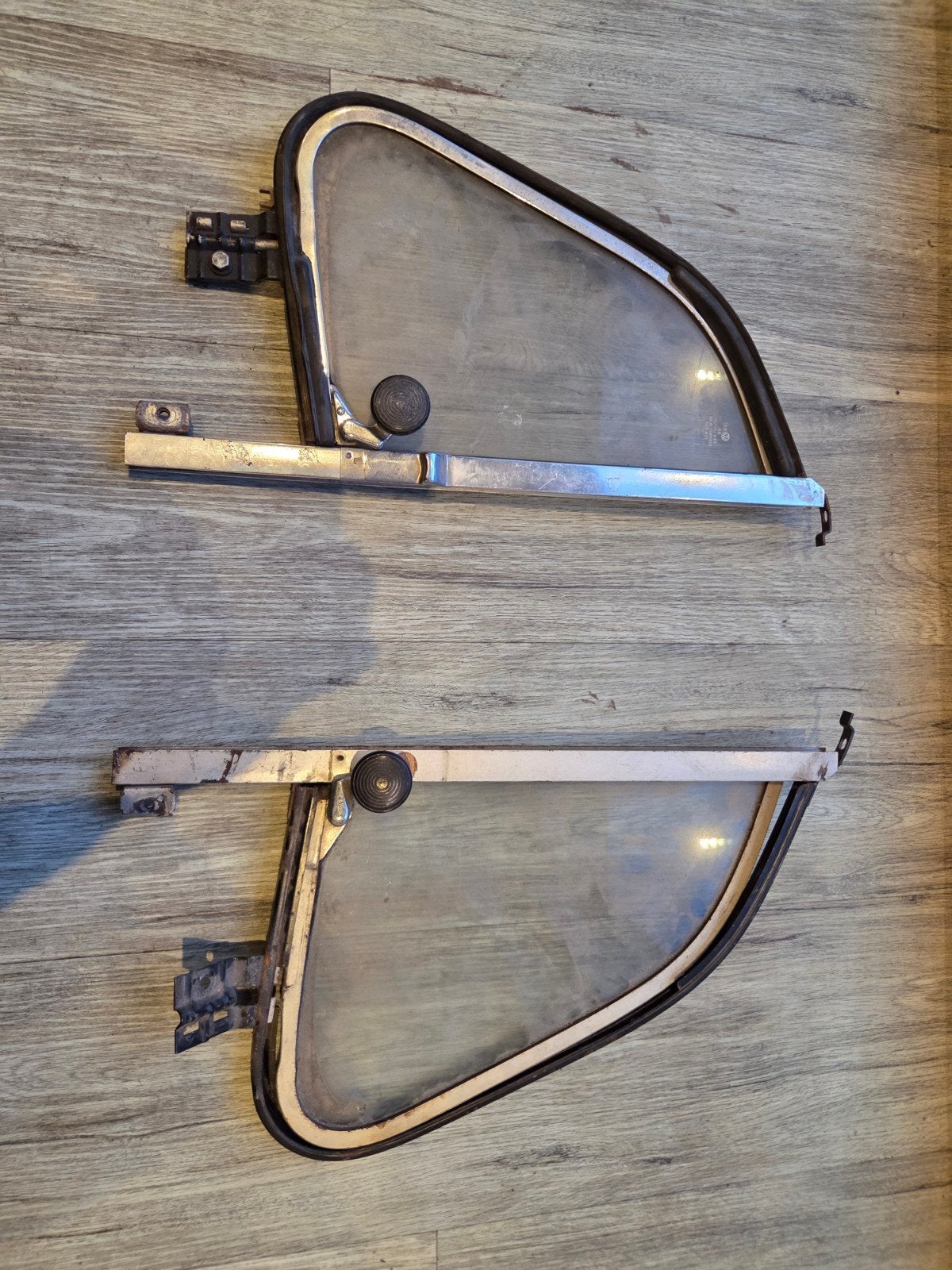 Set van 2 zijruiten voor VW Kever., Ophalen of Verzenden, Gebruikt, Overige automerken