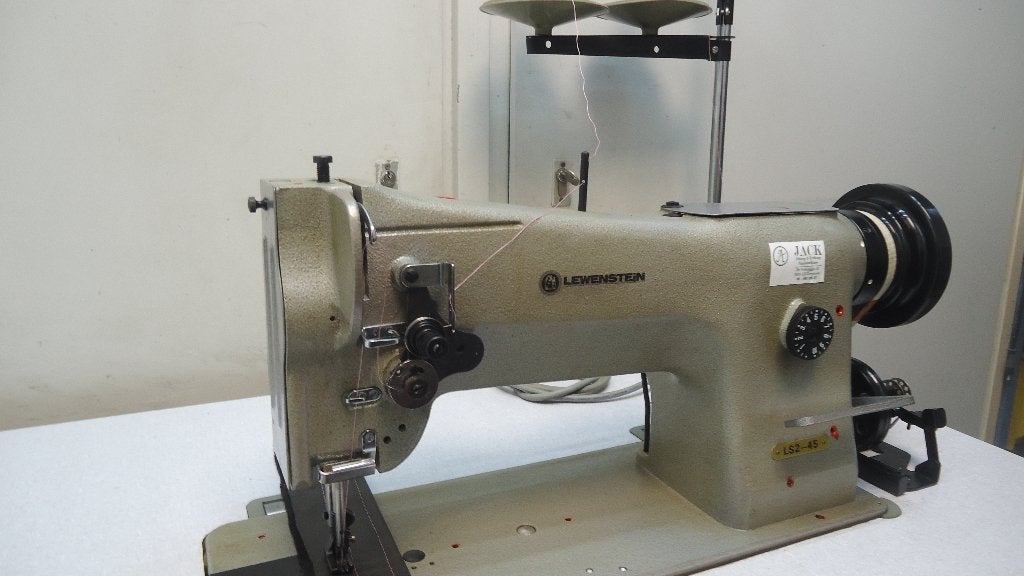 Industrie Naaimachine Lewenstein 3 Voudig Transport, Hobby en Vrije tijd, Lewenstein, Gebruikt, Ophalen of Verzenden, Naaimachine