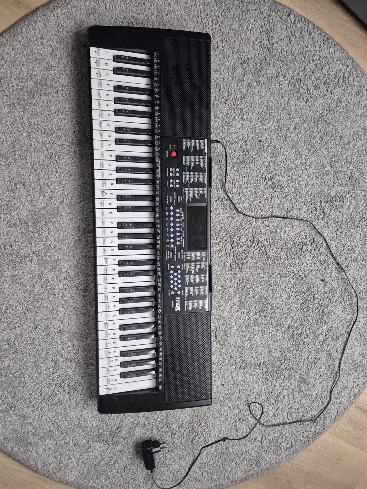 MGS Keyboard - Ideaal voor beginners, Ophalen, Gebruikt, 61 toetsen, Overige merken