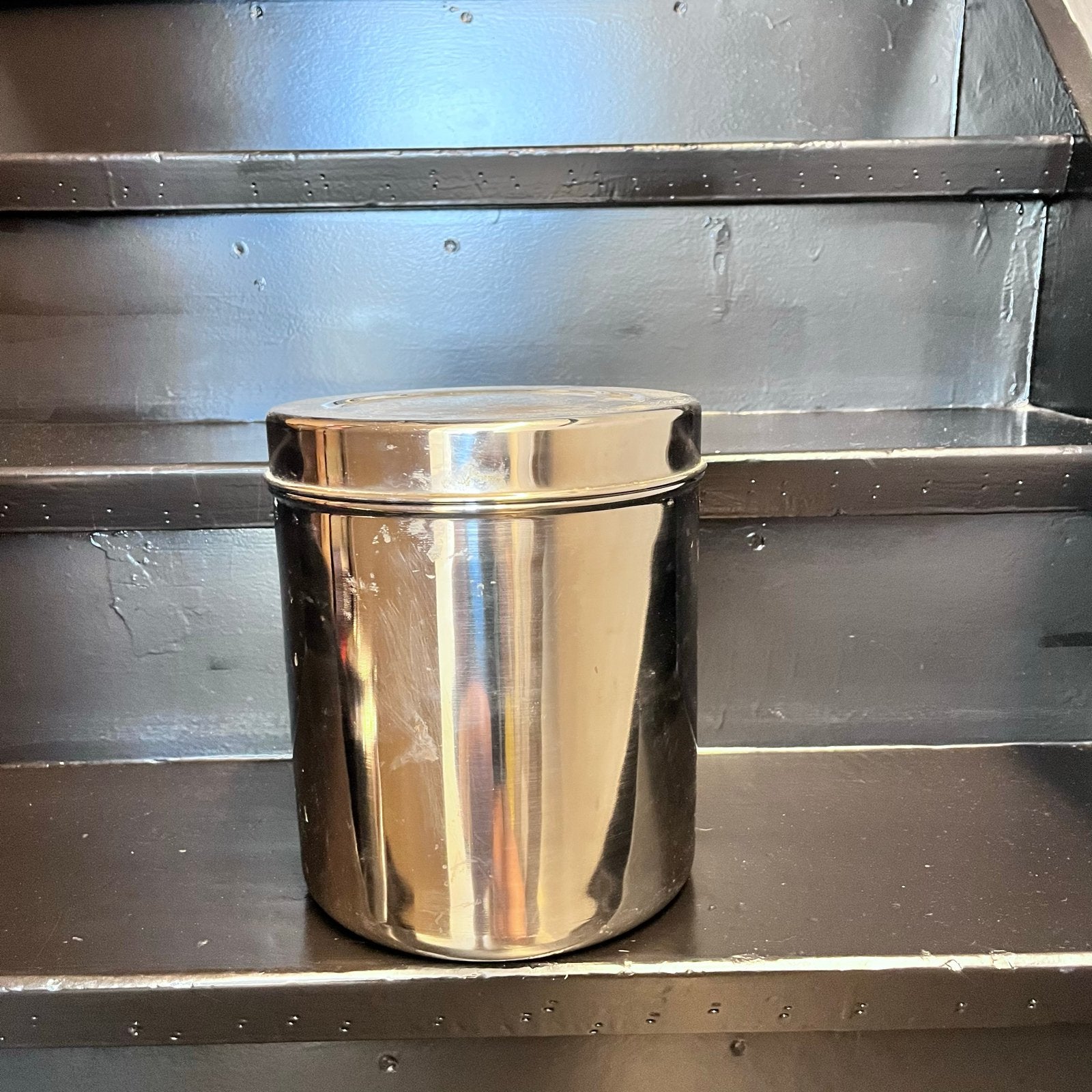 RVS bus / voorraadpot, 23cm hoog, diameter 20cm, Zilver, Ophalen of Verzenden, Zo goed als nieuw, Voorraadpot