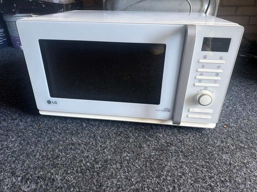 LG WaveDOM Magnetron - Wit, Vrijstaand, Ophalen of Verzenden, Magnetron, Zo goed als nieuw, 45 tot 60 cm