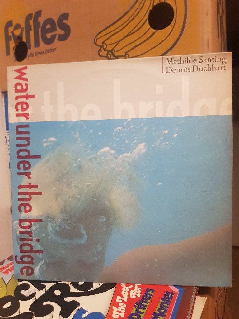 Mathilda Santing/D.Duchart-water under the bridge(Z234-193), Ophalen of Verzenden, Zo goed als nieuw, Pop
