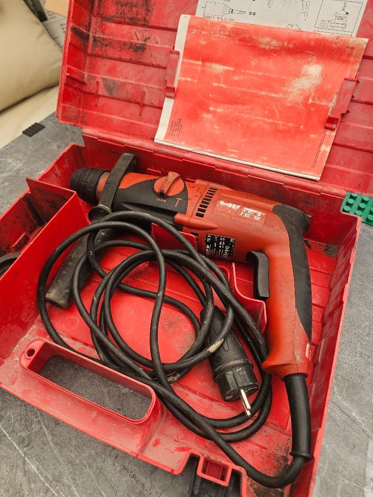 Hilti boormachine defect, Ophalen of Verzenden, Gebruikt, Boormachine
