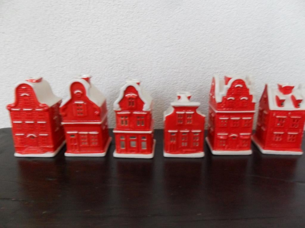 postcodeloterij huisjes kerst 6 stuks, Ophalen of Verzenden, Zo goed als nieuw