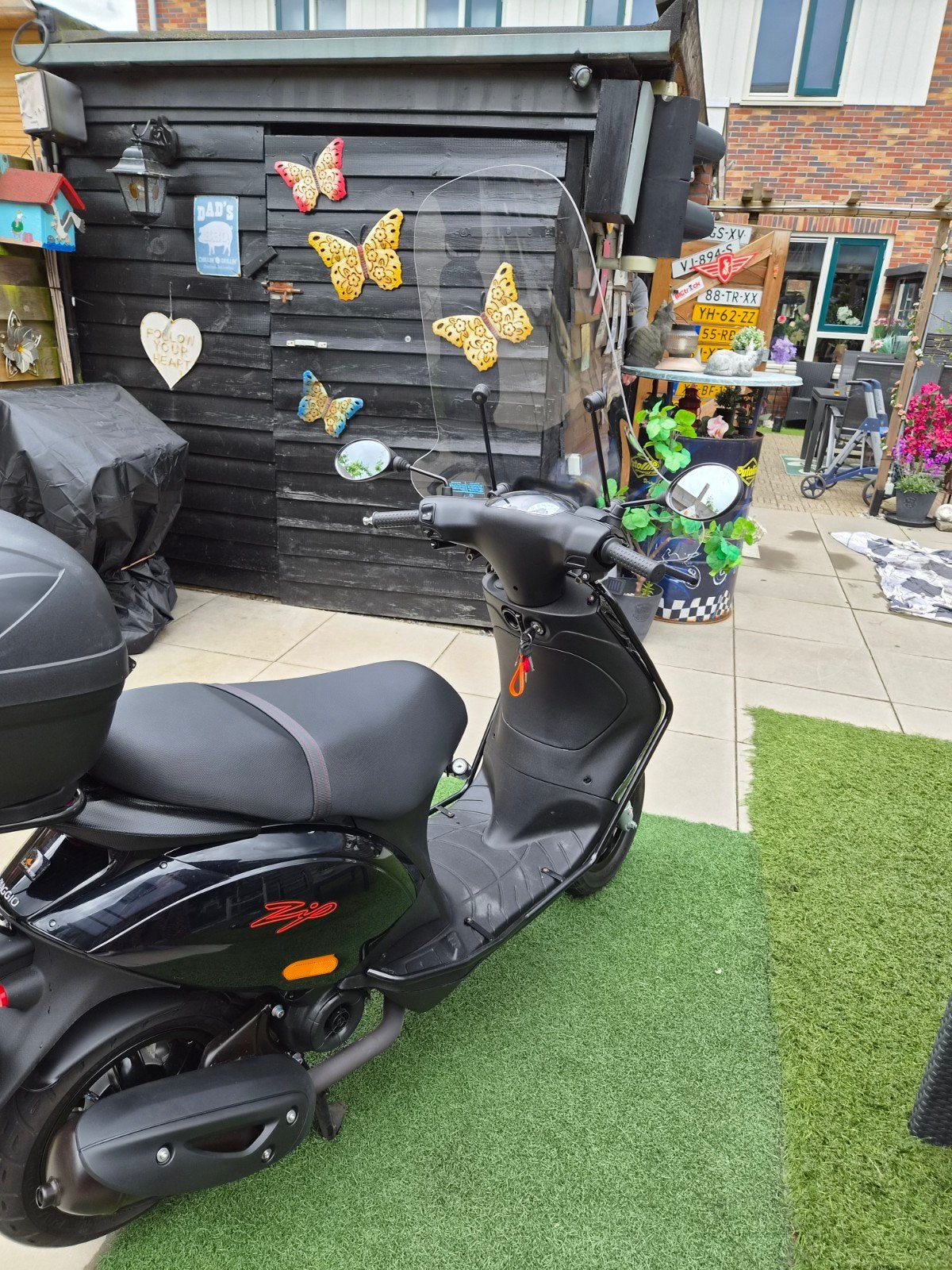 Piaggo zip, Ophalen, Zo goed als nieuw, Benzine, Zip