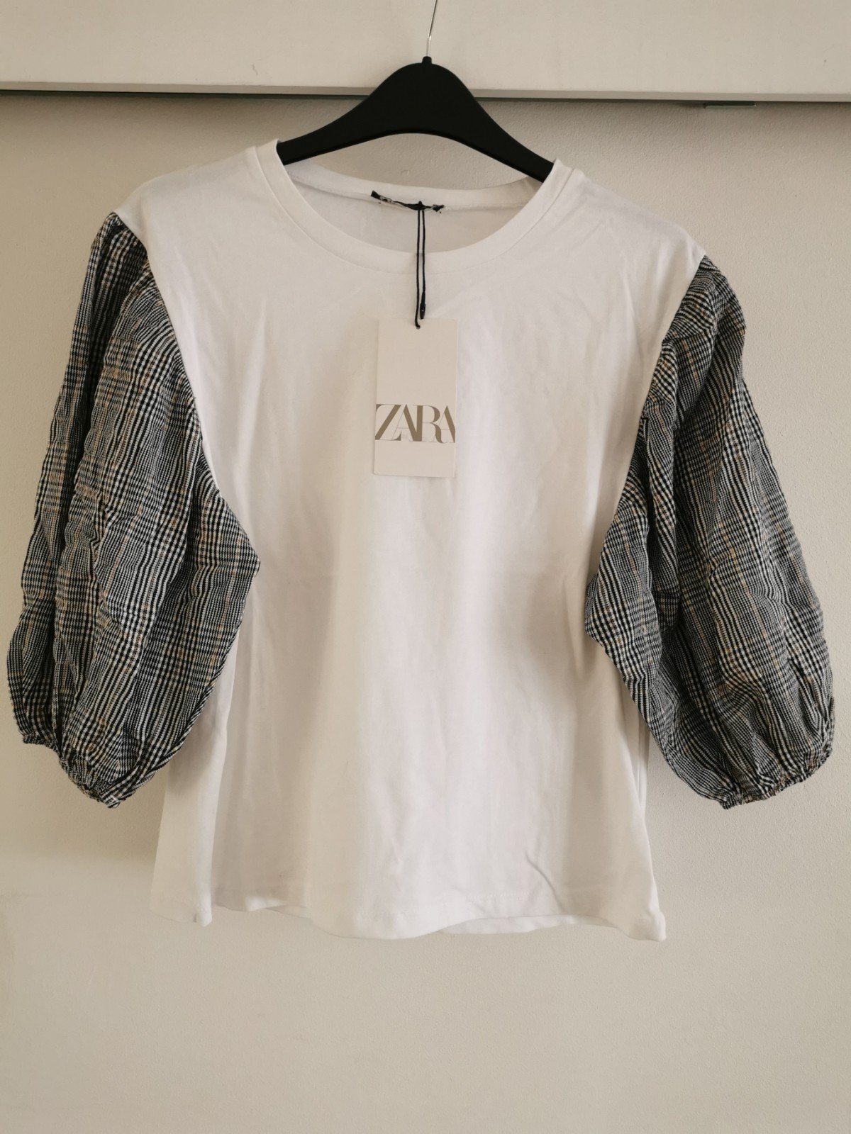 ZARA top met pofmouwen mt. S, Verzenden, Nieuw, Korte mouw, Maat 36 (S)