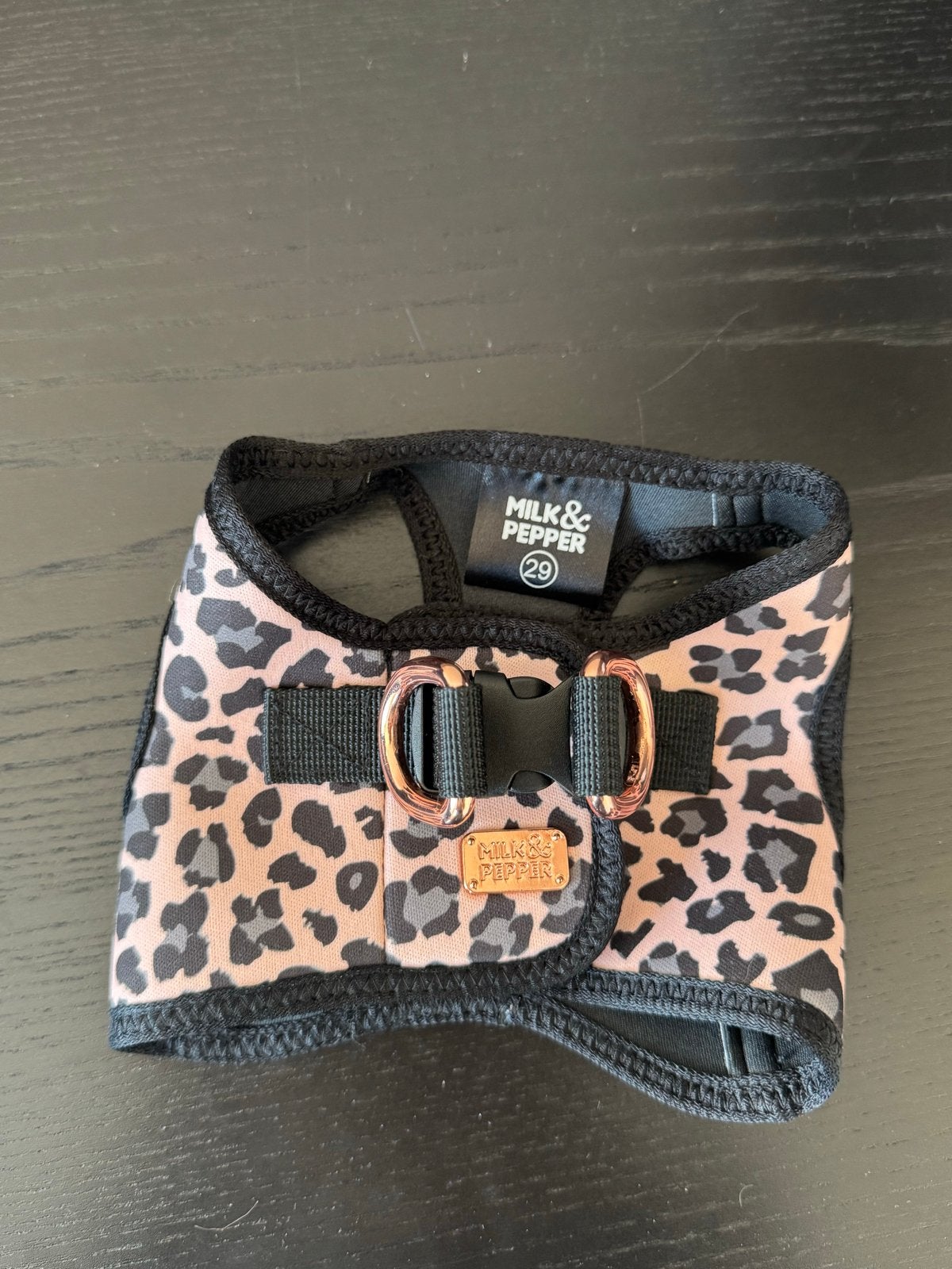Milk & Pepper hondentuig Leopard Pink maat 29, Overige merken, Ophalen of Verzenden, Nieuw, Hondentuig