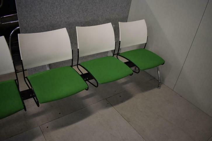 Casala curvy wachtkamerzit/wachtkamerbank / ontvangstbank, Niet ingevuld, Niet ingevuld, Driepersoons, Ophalen of Verzenden