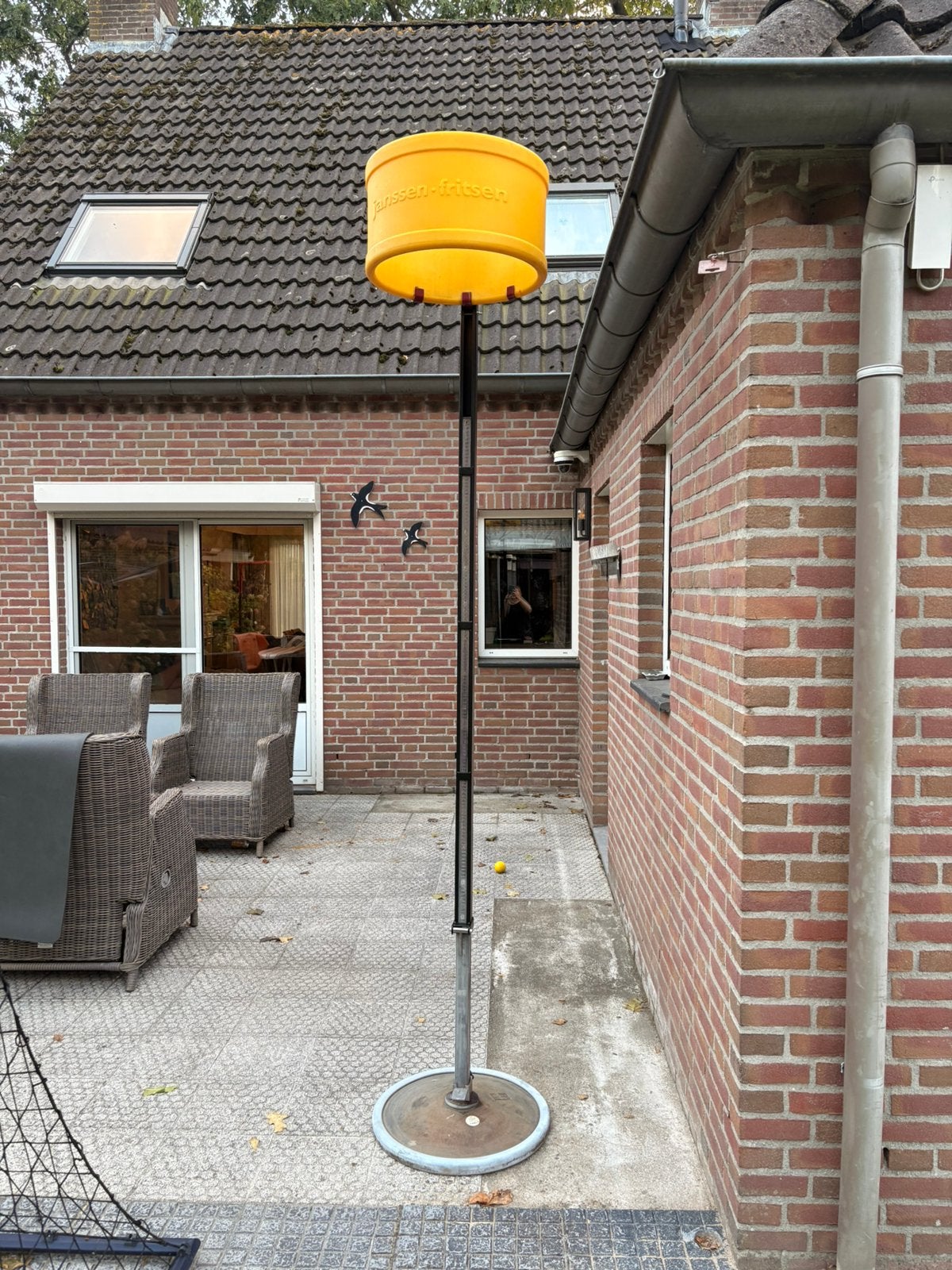 Korfbalpaal, Ophalen, Zo goed als nieuw, Korf of Paal