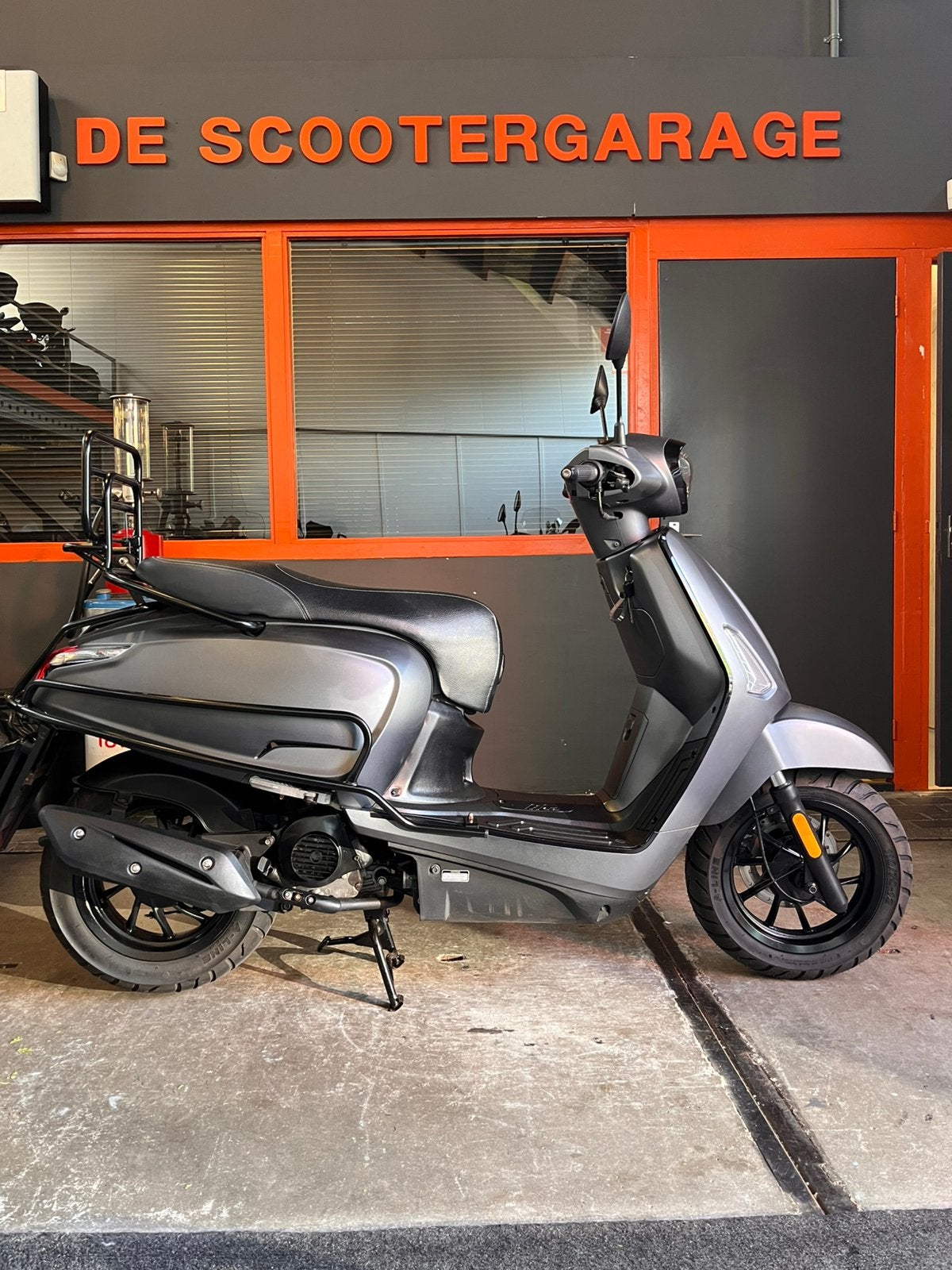 Kymco new like brom 45km 2021, Fietsen en Brommers, Scooters | Kymco, Gebruikt, Kymco, Maximaal 45 km/u, Like