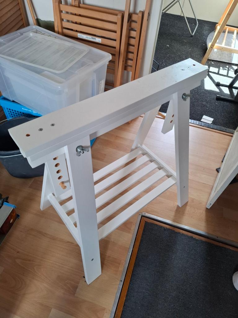 IKEA schraag - Zo goed als nieuw, Ophalen