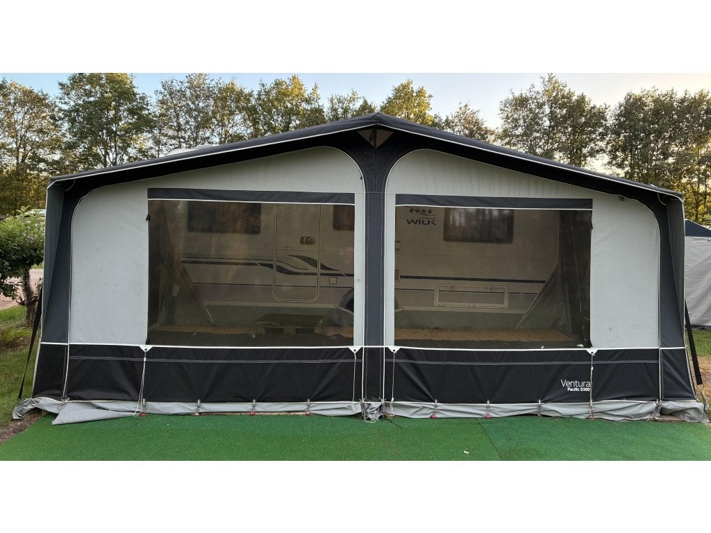 Wilk S4 490 UE (1063281), Caravans en Kamperen, Particulier, 5 tot 6 meter, Wilk, Tot en met 4