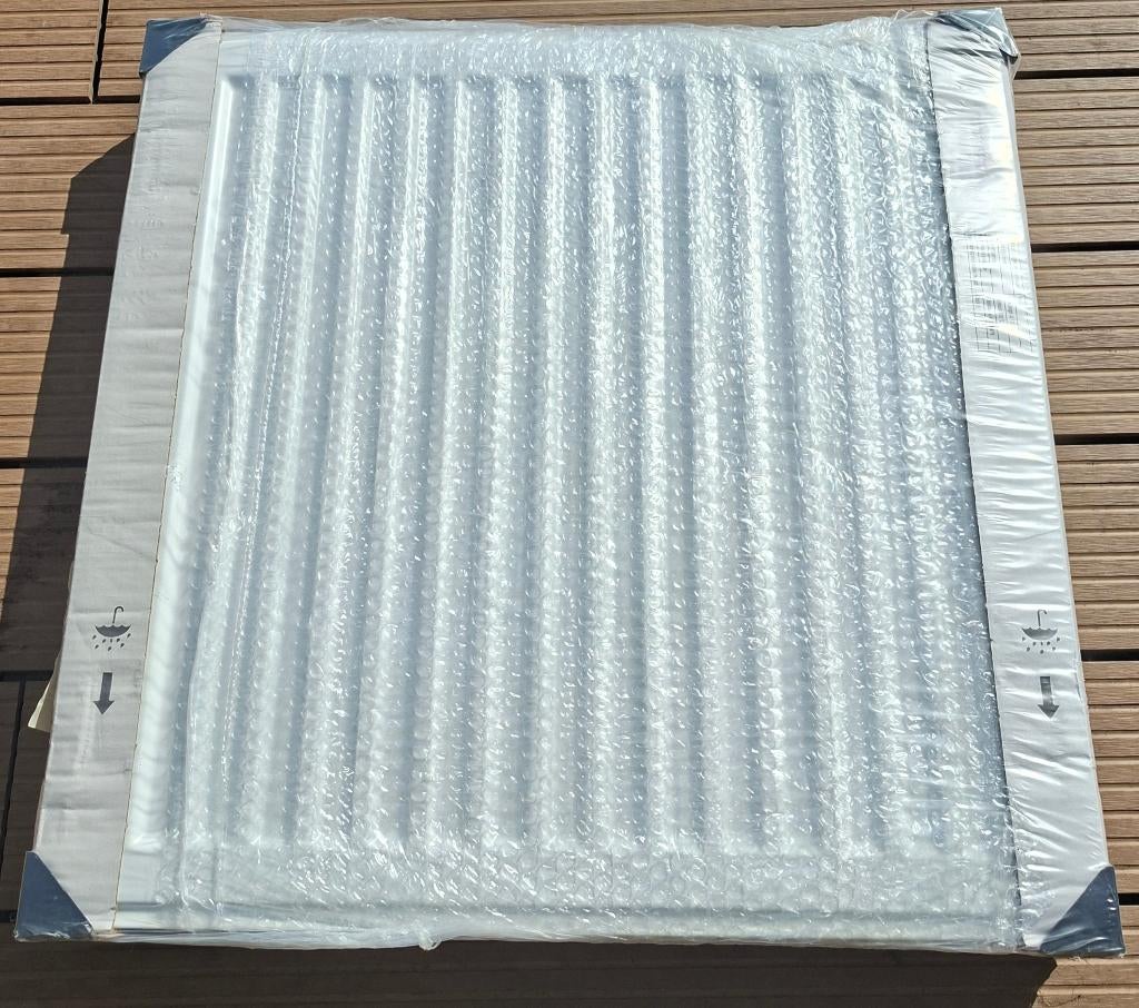Paneelradiator, 30 tot 80 cm, 500 tot 800 watt, Radiator, Nieuw