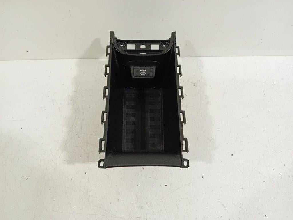 Aux poort Mini Countryman, Onderdelen@venauto.nl, Van der Ven Autorecycling B.V., Gebruikt, Ettenseweg 76, 4706 PB Roosendaal, The Netherlands