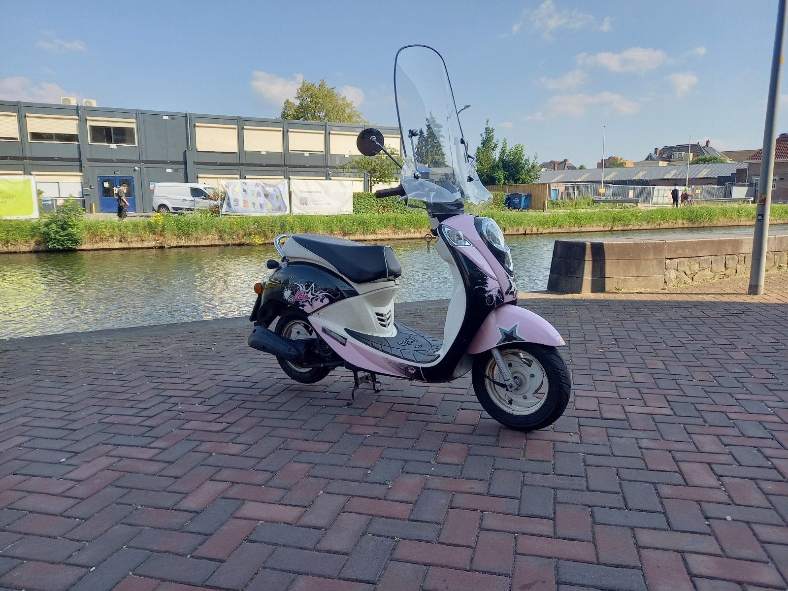 Sym Mio snorscooter, Ophalen, Vlijtseweg 27-2, 7317 AC. APELDOORN, Sym Mio 50, Sym