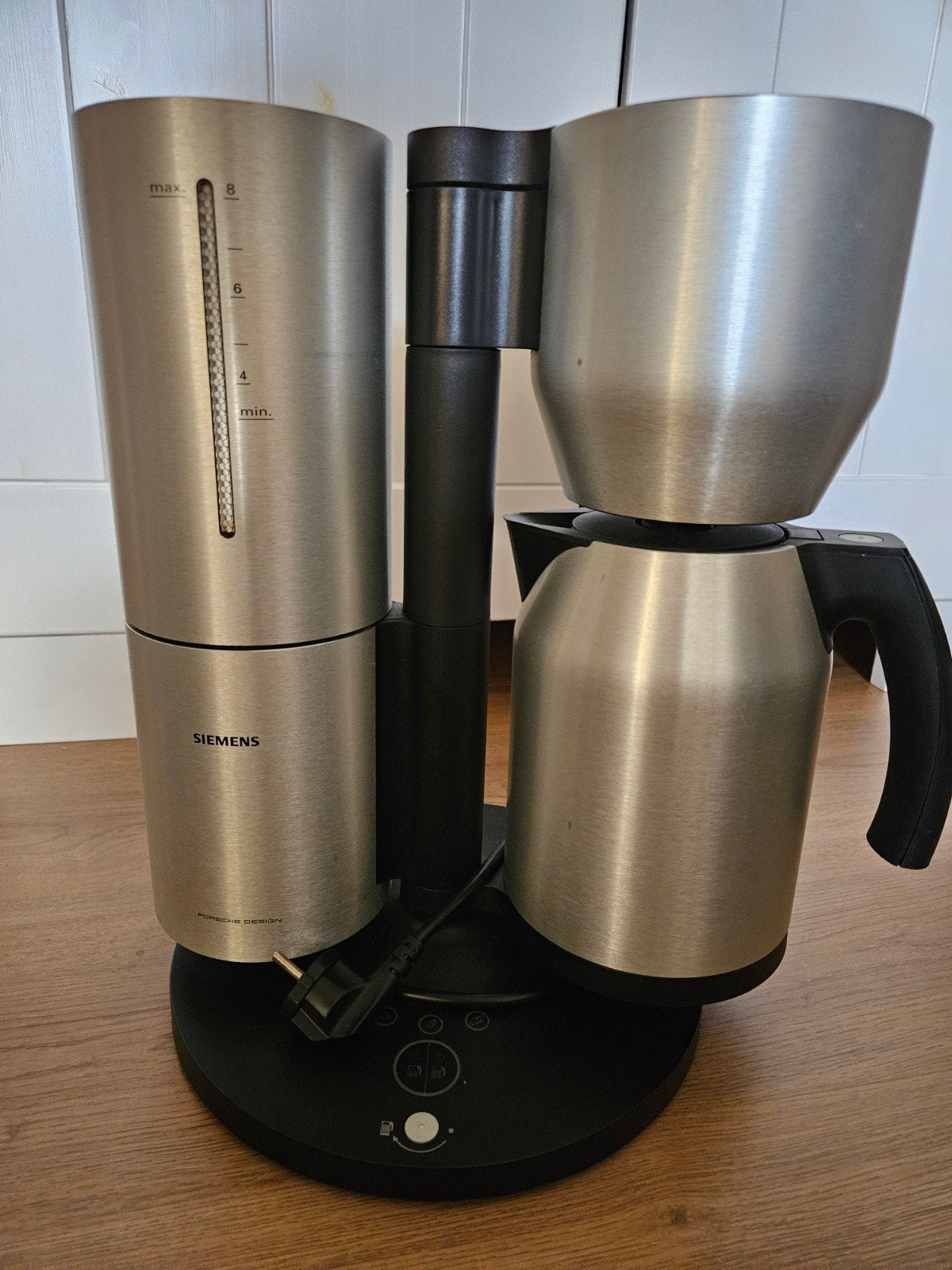 Siemens Porsche Design koffiezetapparaat, Koffiemachine, Gemalen koffie, Ophalen of Verzenden, Zo goed als nieuw