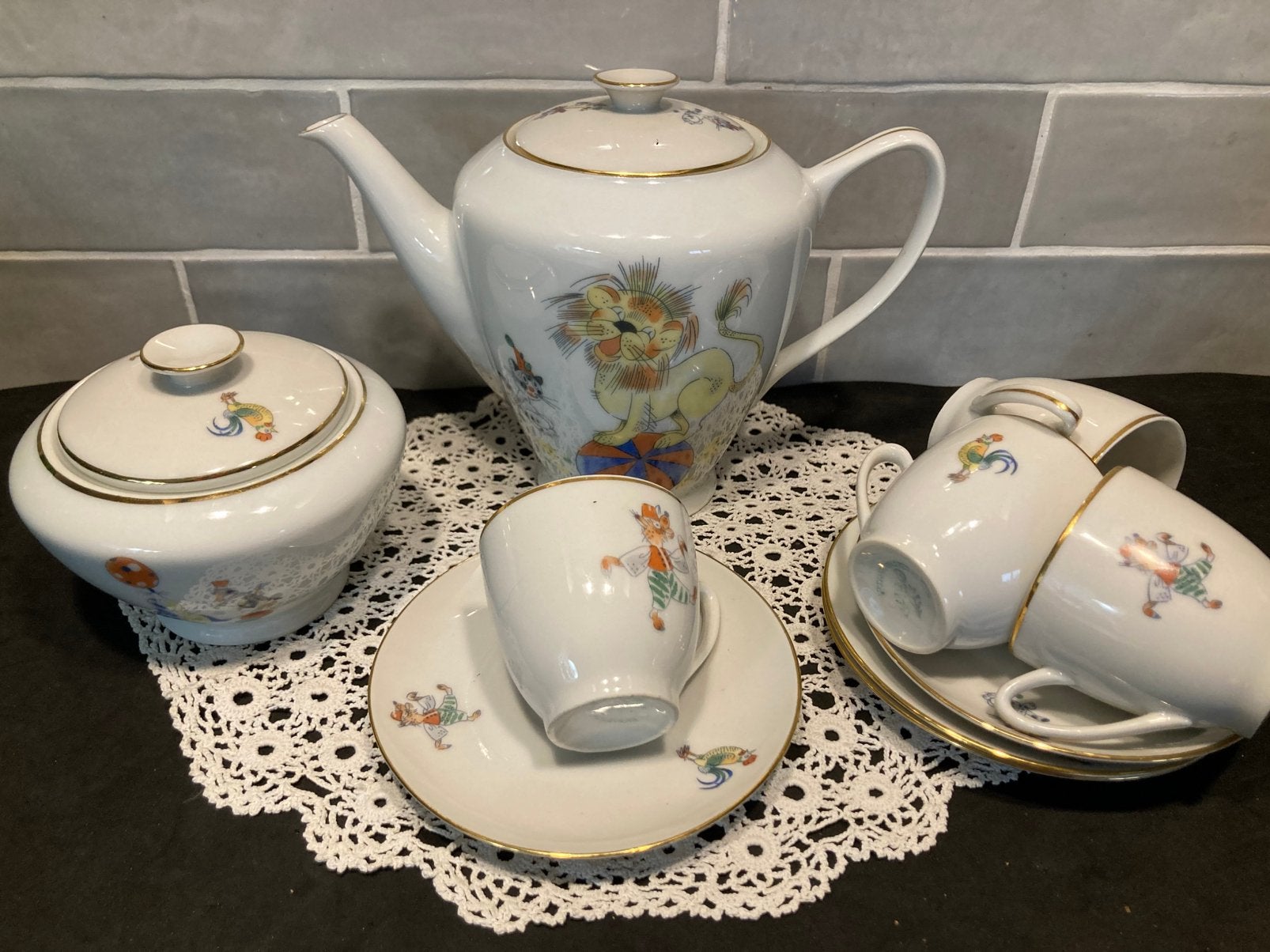 Vintage kinder theeservies, circus (240326), Gebruikt, Ophalen of Verzenden, Overige stijlen, Kop(pen) en/of Schotel(s)