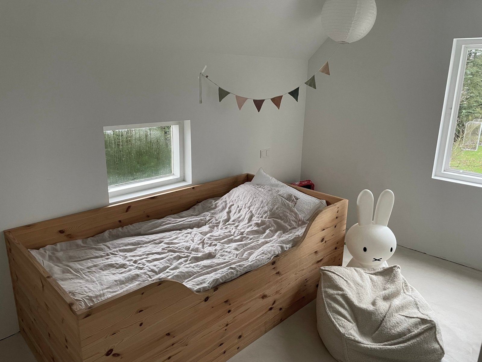 Houten eenpersoonsbed 90x200 cm met lattenbodem, Ophalen, Gebruikt, 90 cm, Eenpersoons