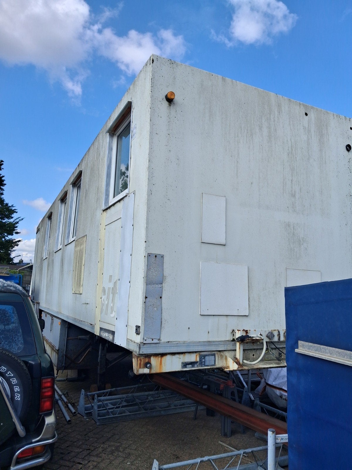 Trailer