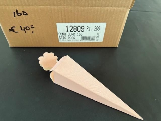 uitdeel bedankjes punt doosjes roze 160 stuks samen, Ophalen of Verzenden, Nieuw, Versiering