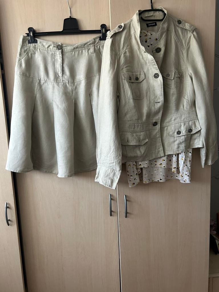 Keurig net dames pak 40/42. Als nieuw, Kleding | Dames, Ophalen of Verzenden, Zo goed als nieuw, Maat 38/40 (M)